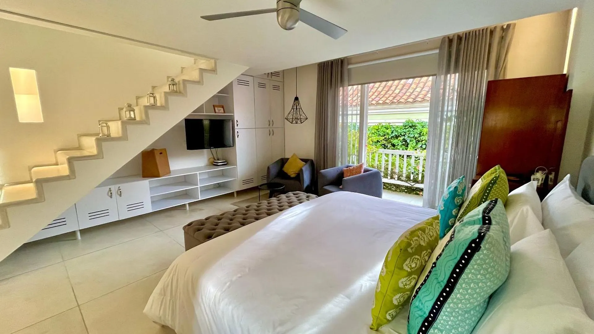 By Calamari Homes - Parque Centenario Casa 206 Walled City Картахена 0*,  Колумбия
